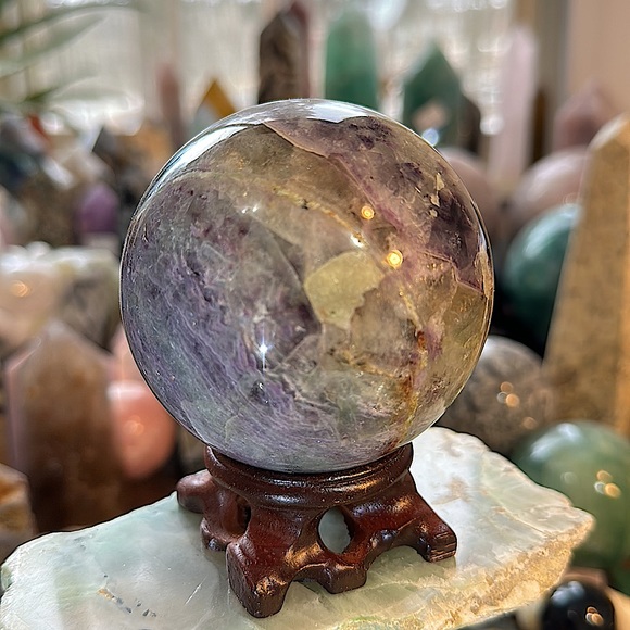 🔥SALE🔥 Rainbow Fluorite Crystal Sphere Covered With Flash! - Picture 9 of 9